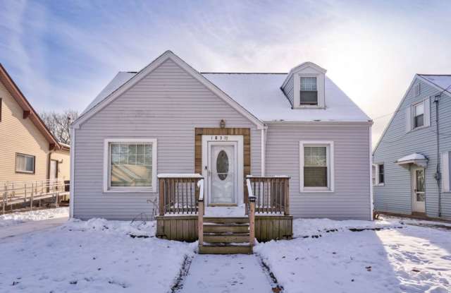 Designer-Inspired 3 Bedroom, 2 Bath Home With Finished Basement  In-Ground Pool - 1831 Ottawa Street, Saginaw, MI 48602