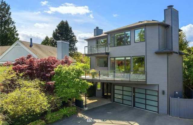 Luxury 4BD/3.5BA Magnolia Home with Panoramic City Views photos photos