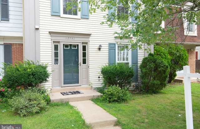 12741 TURQUOISE Terrace Gallery 1