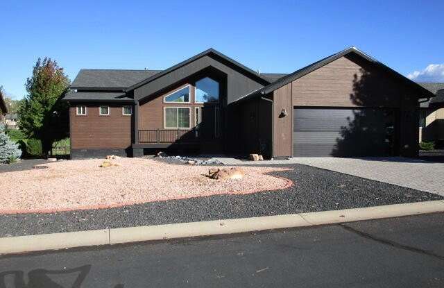 1221 N Bison Golf Court Gallery 2
