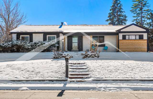 Beautiful Home with Fenced Back Yard! photos photos