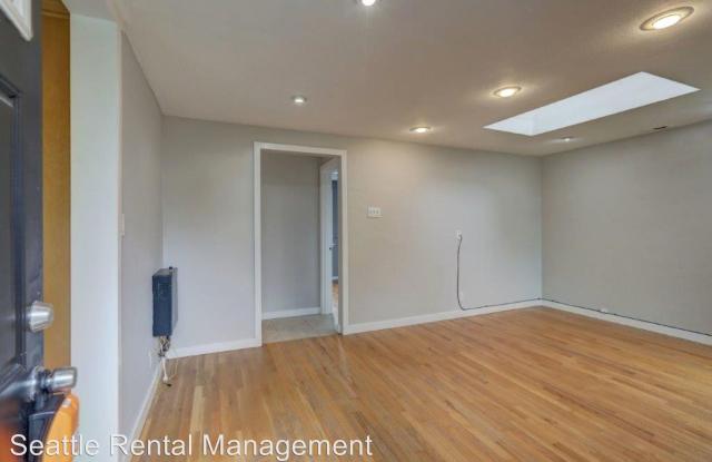9246 22nd Ave SW Gallery 2