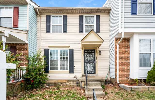 Spacious Oxon Hill Townhome with Parking FIRST MONTHS RENT HALF OFF photos photos