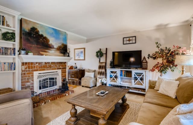 7336 South Knolls Way - 7336 South Knolls Way, Centennial, CO 80122