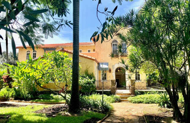 1001 Coral Way Gallery 2