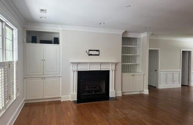 7001 Cayman Court Gallery 4
