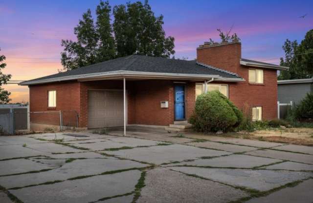 525 Monroe Blvd. photos photos