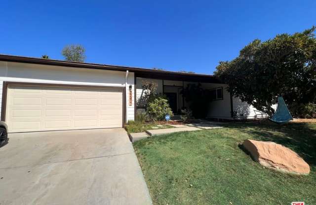 22477 Liberty Bell Rd - 22477 Liberty Bell Road, Calabasas, CA 91302