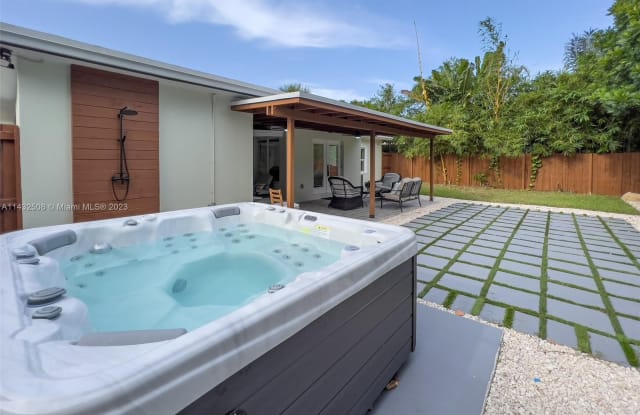 1100 SW 20th St - 1100 Southwest 20th Street, Fort Lauderdale, FL 33315