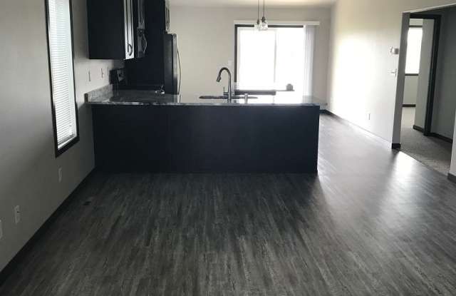 4 Bed 3 Bath Single Family Home Gallery 4