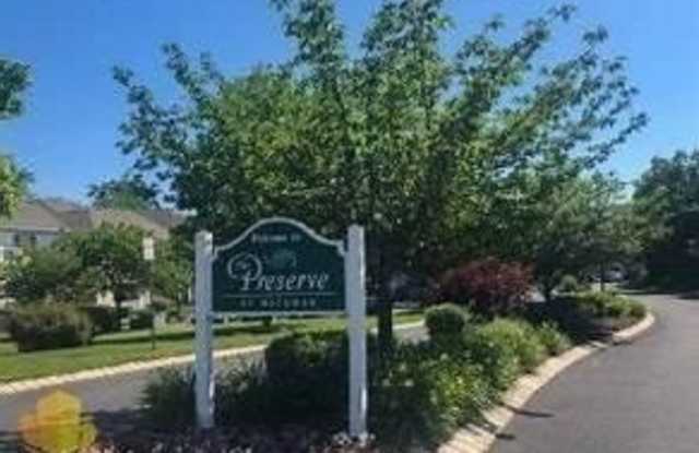 237 Sloan Court - 237 Sloan Court, Matawan, NJ 07747