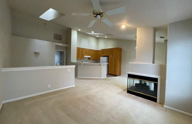 2 Bed 2 Full Bath Townhome Style Apartment w/Attached Garage photos photos