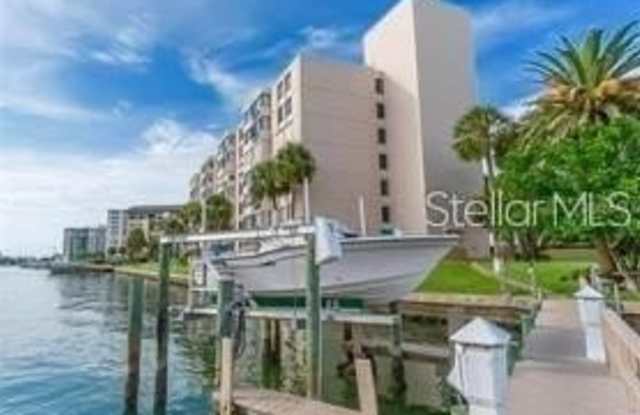 644 ISLAND WAY photos photos