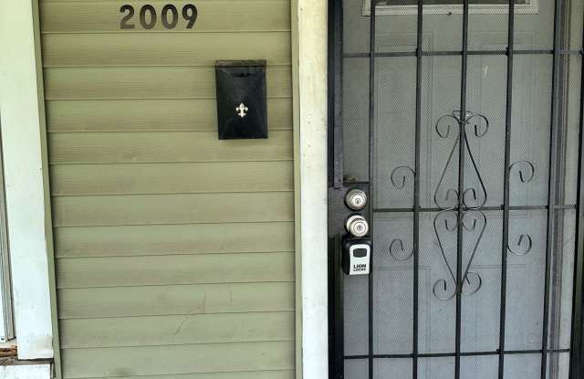 2009 Westview Drive Gallery 4