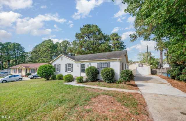 104 Deblyn Court Gallery 2
