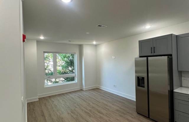 2331-33 E YORK Street photos photos