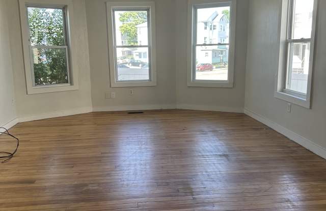 2 Massasoit Road Gallery 2