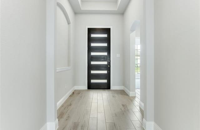 1528 Jocelyn Drive Gallery 4