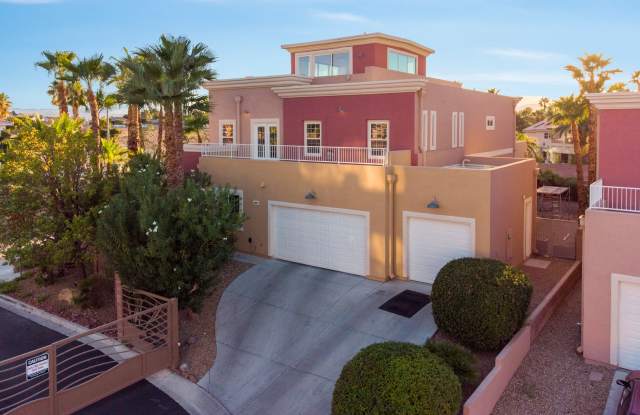 FULLY FURNISHED INDUSTRIAL LOFT SYTLE HOME - 5691 Deer Creek Falls Court, Spring Valley, NV 89118