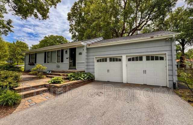 3029 W 74th St photos photos