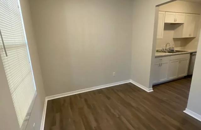 466 Lombard Street - 466 Lombard Street, Bellair-Meadowbrook Terrace, FL 32073
