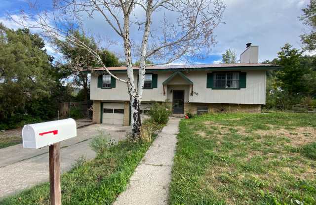 Four Bedroom Family Home Near Needham photos photos