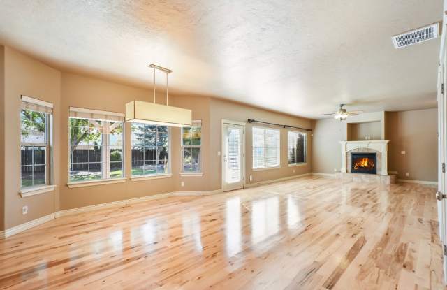 5124 North Spangle Avenue Gallery 4