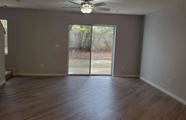 237 Sterling Springs Lane Gallery 4