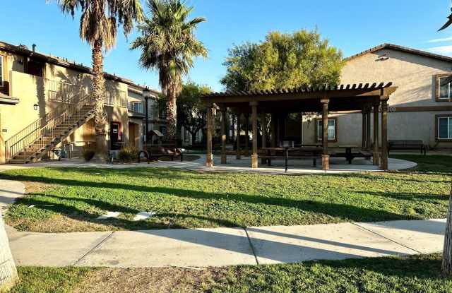 Lincoln Family Apartments photos photos