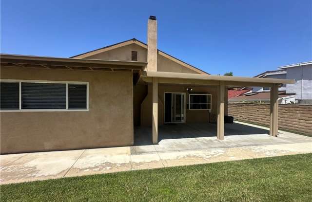 5982 Amberdale Drive Gallery 2