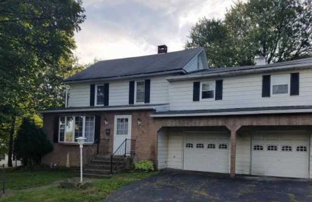 201 Kelly Ave - 201 North Kelly Avenue, Endwell, NY 13760