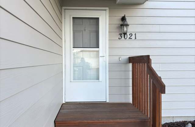 3 BED | 2 BATH | SPLIT-FOYER HOME | RAPID VALLEY Gallery 4