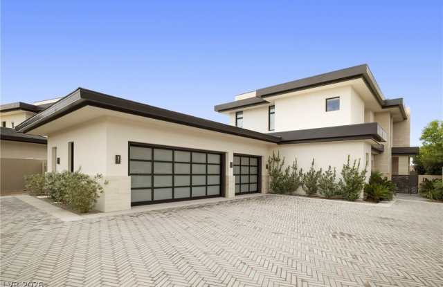 11675 Discovery Canyon Drive Gallery 1