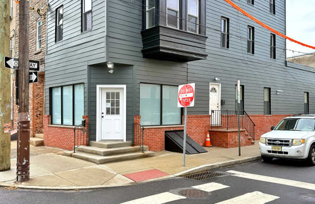 1814 S 13th St photos photos