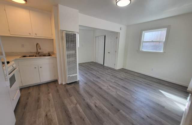 MIN0612>** photos photos