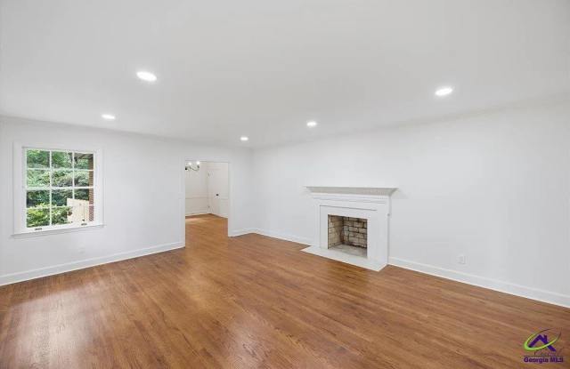 1320 Briarcliff Rd Gallery 4