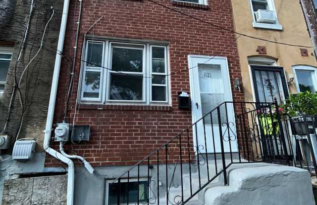 821 Southard St - 821 Southard Street, Trenton, NJ 08618