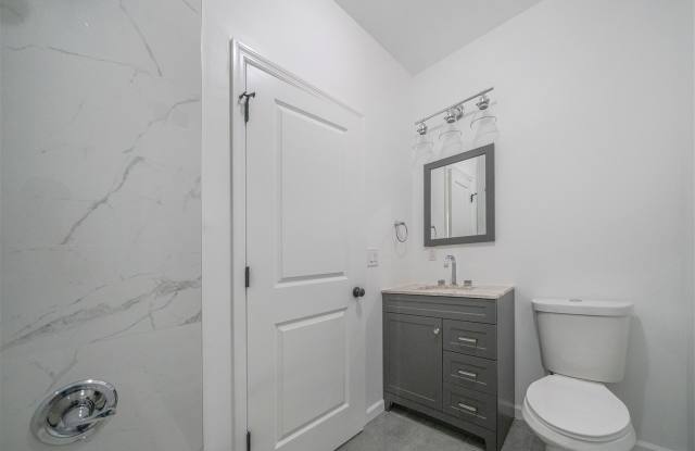 5107 MEADOWVIEW AVE Gallery 4