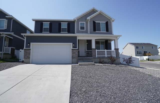 1502 E 3175 N photos photos