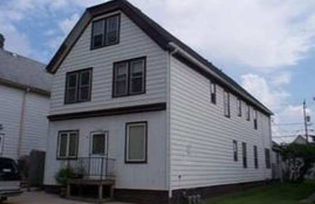 HUGE 4 Bedroom Apartment photos photos