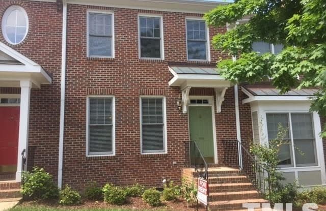 914 Edgewater Cir - 914 Edgewater Circle, Chapel Hill, NC 27516