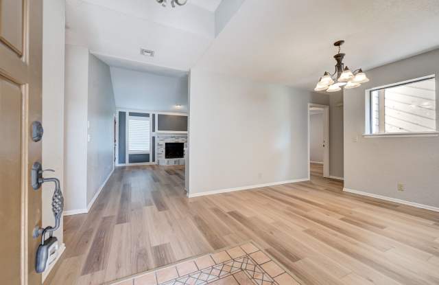 1516 Peach Tree Lane Gallery 2