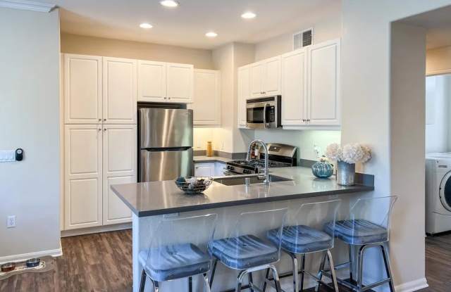 5475 Vineland Rd Apt 8307 photos photos 5475 Vineland Rd Apt 8307 photos photos