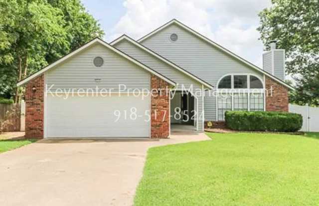 3 Bed 2 Bath South Tulsa with Pool, Jenks Schools photos photos
