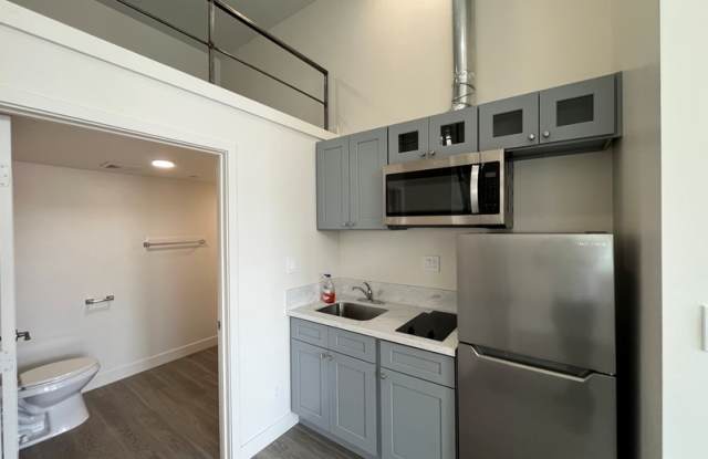 136 West San Ysidro Boulevard - 2 photos photos