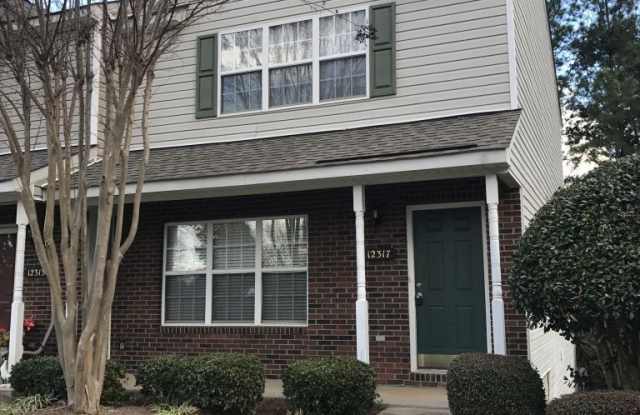 3 Story, 3 Bed End Unit Townhome near Ballantyne photos photos