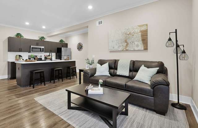 Pointe Grand Jacksonville West Gallery 2
