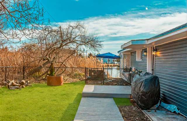 91 South Penataquit Avenue photos photos