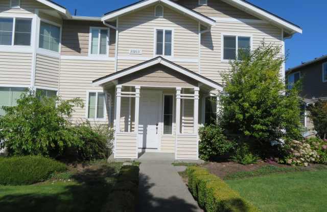 2320 Simmons Street Unit B, DuPont, WA 98327 Gallery 1