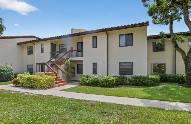 21839 Arriba Real photos photos